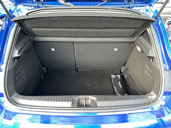 Vente en ligne Renault Clio 5 Clio TCe 90 au prix de 15 790 €