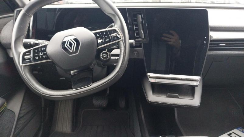 Vente en ligne Renault Megane E-Tech  EV60 220 ch super charge au prix de 23 990 €