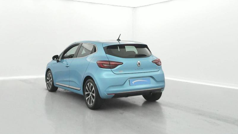 Vente en ligne Renault Clio 5 Clio E-Tech 140 - 21N au prix de 19 490 €