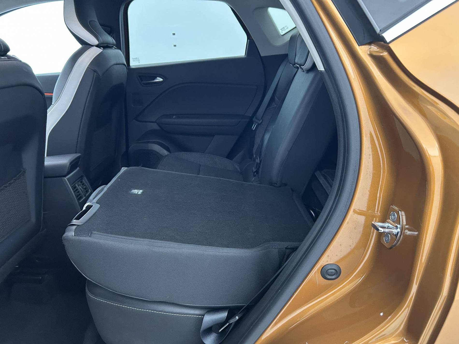 Vente en ligne Renault Captur  E-Tech 145 - 21 au prix de 18 990 €