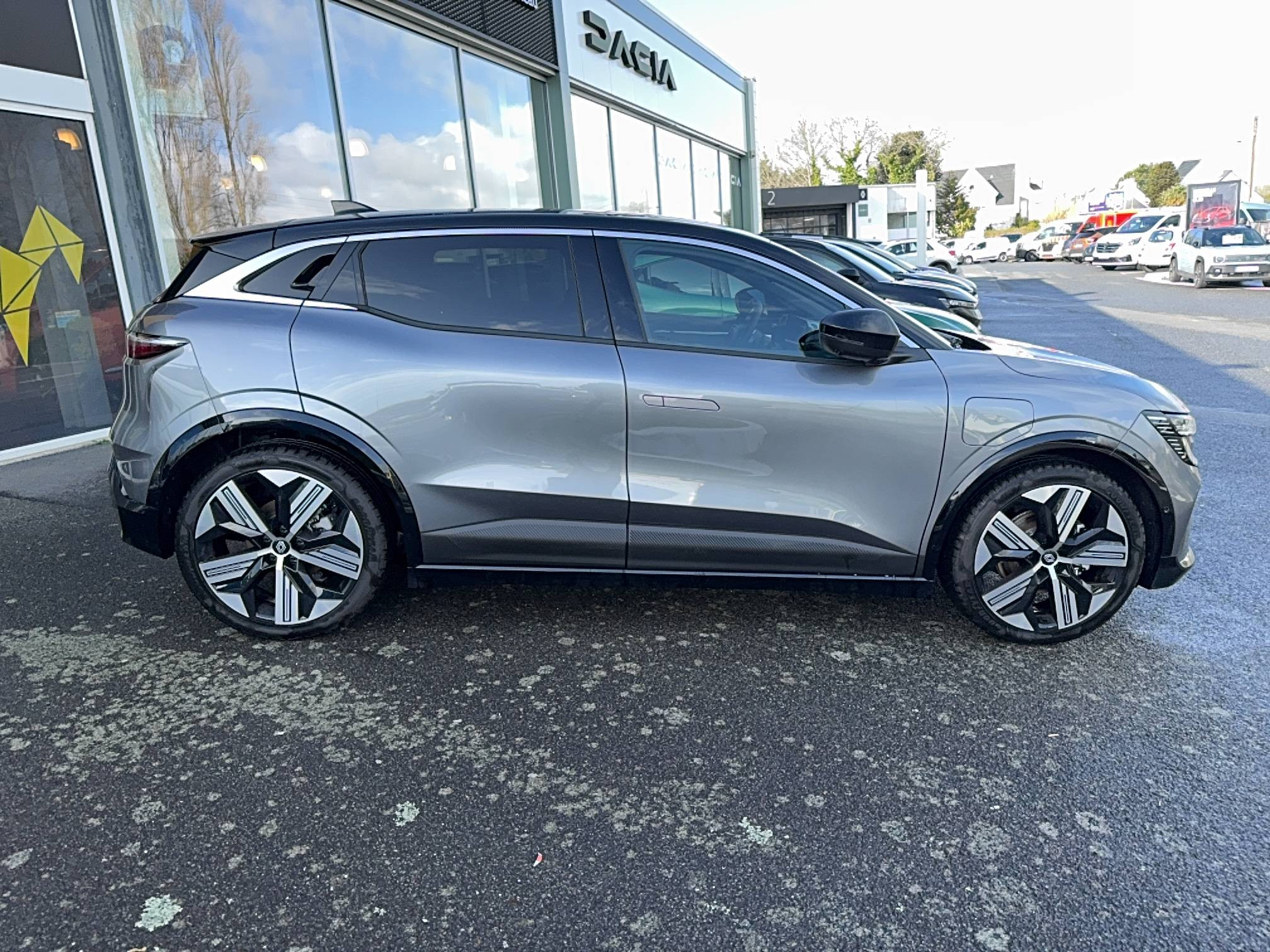 Vente en ligne Renault Megane E-Tech  220 ch autonomie confort GSR2 au prix de 41 790 €