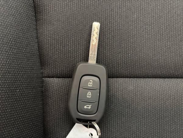 Vente en ligne Dacia Sandero  SCe 65 au prix de 10 490 €