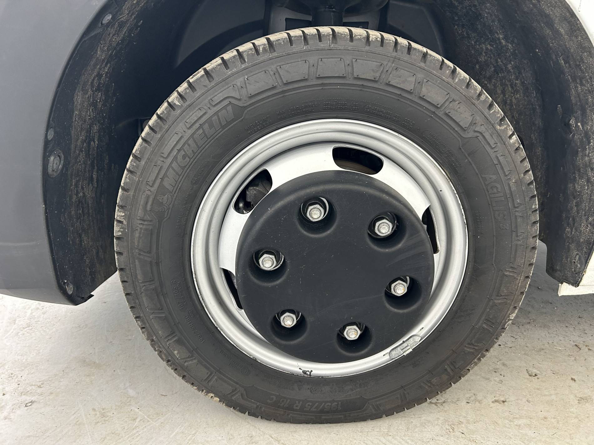 Vente en ligne Renault Master 3 Châssis Cabine MASTER CC PROP RJ3500 L2 PAFC BLUE DCI 130 EURO VI au prix de 33 990 €