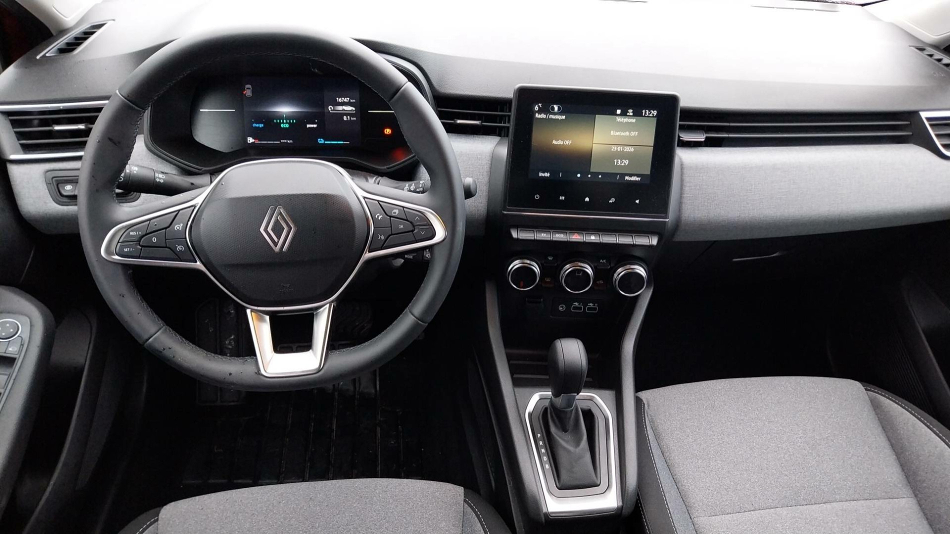 Vente en ligne Renault Clio 5 Clio E-Tech full hybrid 145 ch GSR2 au prix de 19 985 €