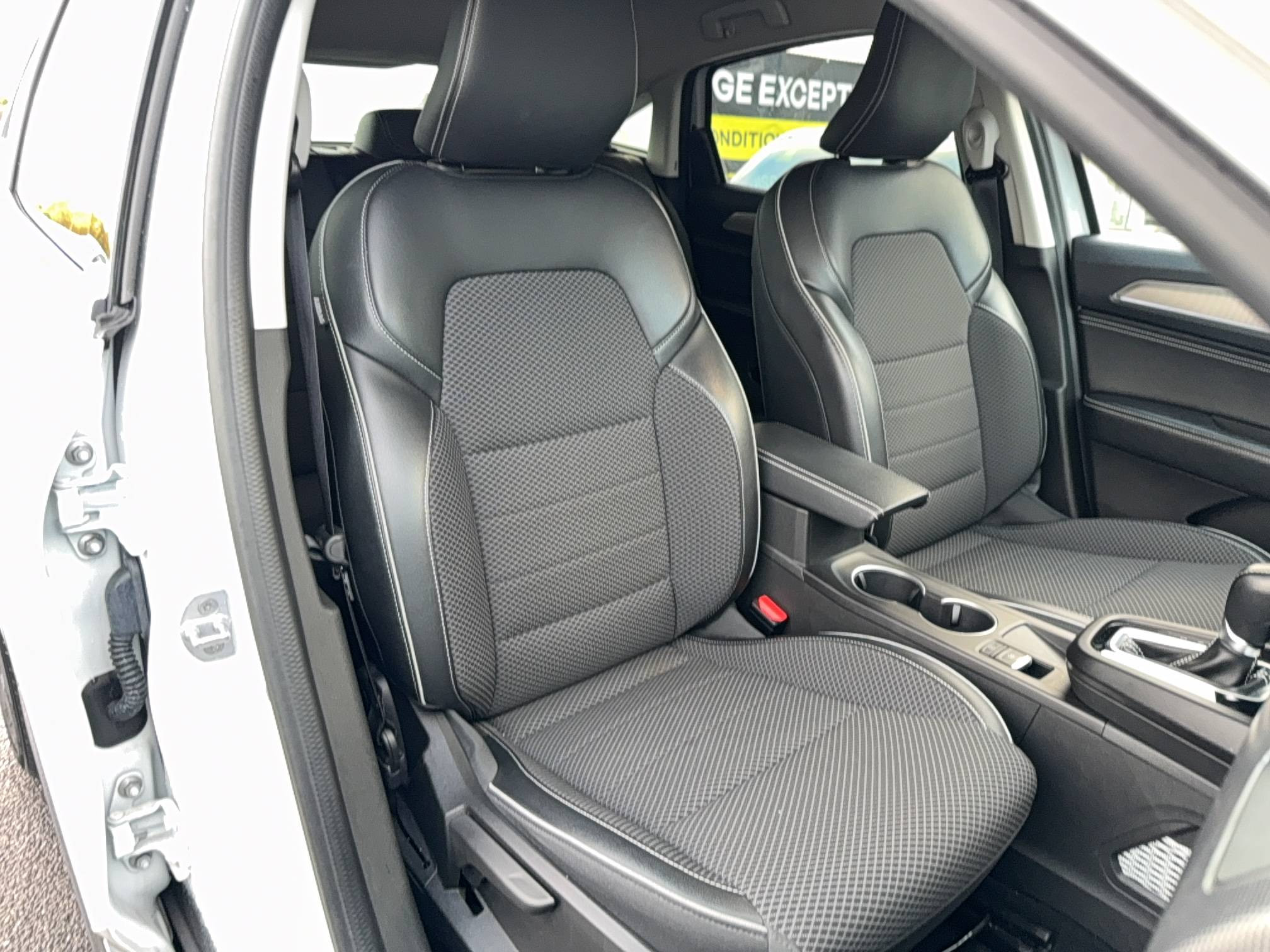 Vente en ligne Renault Arkana  mild hybrid 140 EDC FAP - 22 au prix de 18 490 €