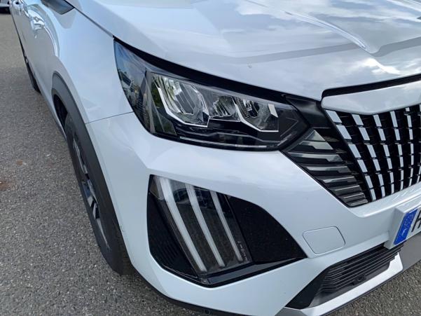 Vente en ligne Peugeot 2008  Hybrid 136 e-DCS6 au prix de 25 900 €