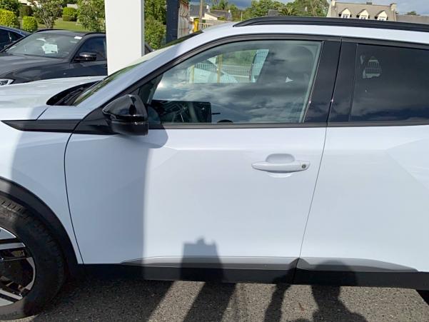 Vente en ligne Peugeot 2008  Hybrid 136 e-DCS6 au prix de 25 900 €