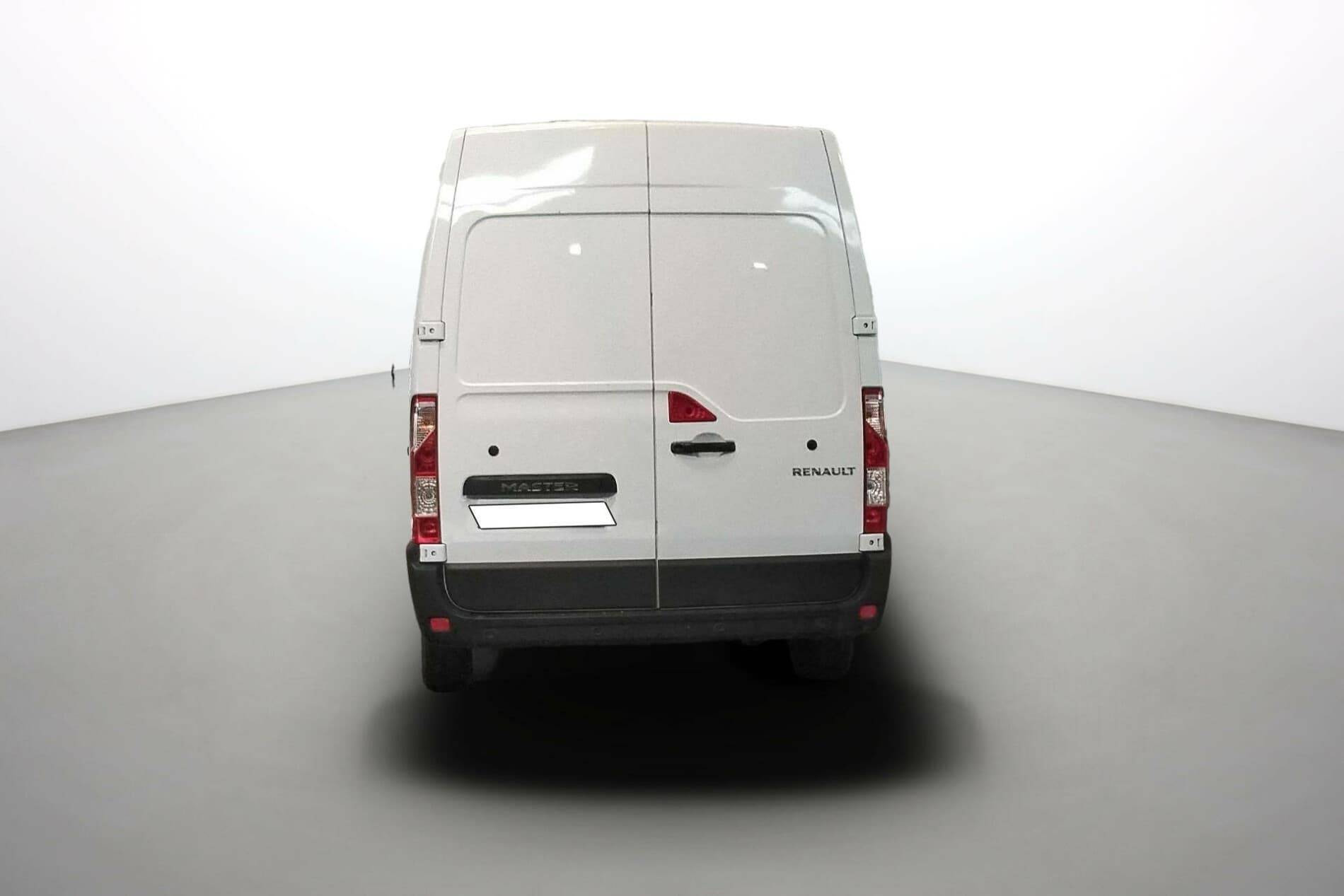 Vente en ligne Renault Master Fourgon MASTER FGN TRAC F3500 L2H2 BLUE DCI 135 au prix de 24 490 €