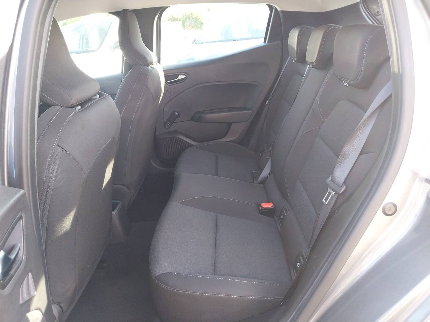 Vente en ligne Renault Clio 5 Clio TCe 90 au prix de 14 835 €