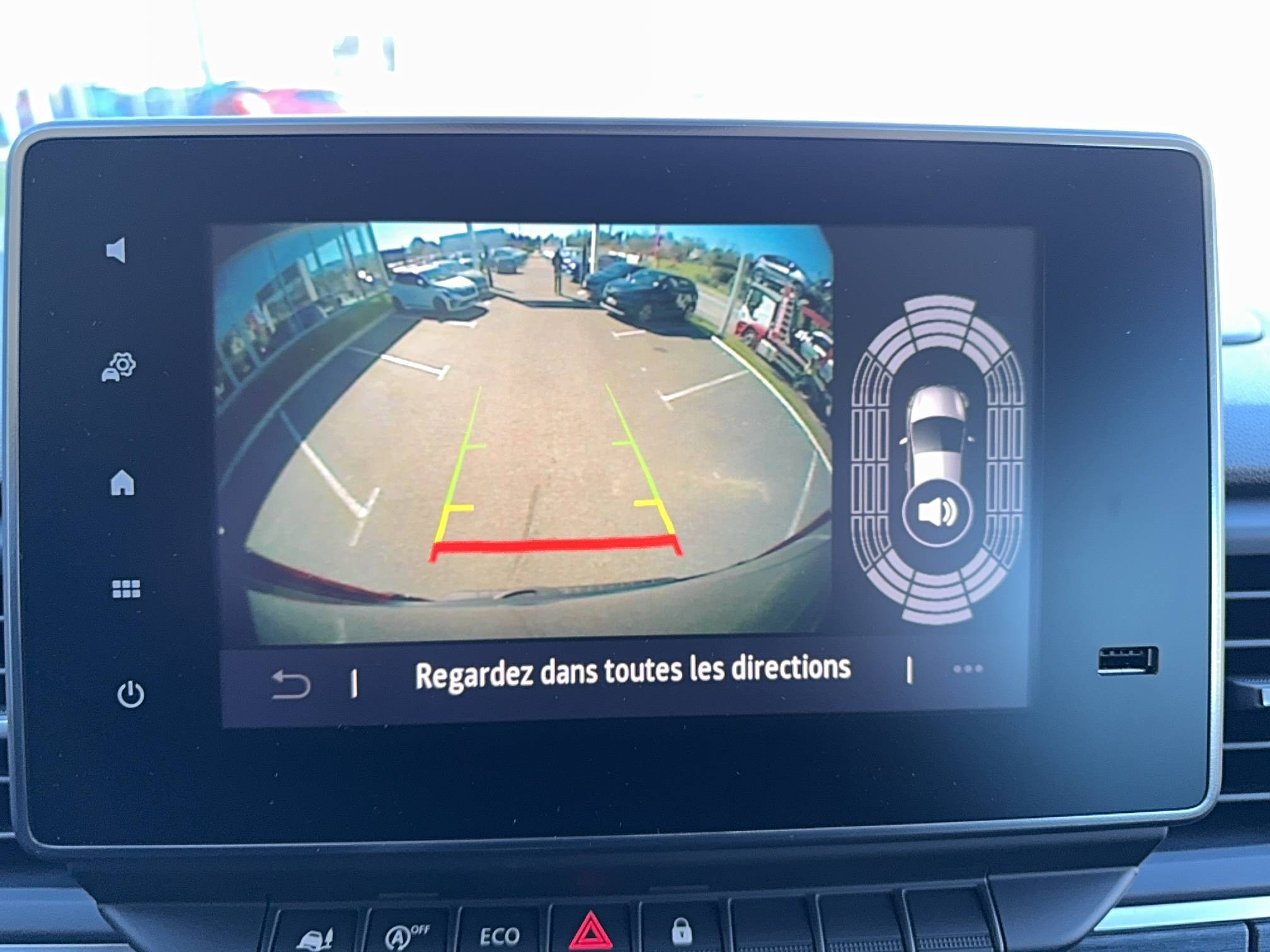 Vente en ligne Renault Trafic Cabine Approfondie TRAFIC CA BLUE DCI 170 L2H1 3T AUTO au prix de 42 990 €