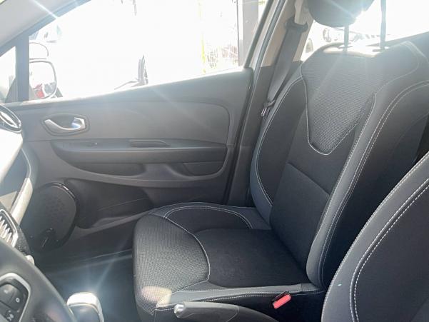 Vente en ligne Renault Clio 4 Clio dCi 90 E6C EDC au prix de 10 490 €