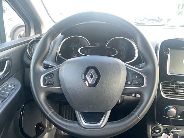 Vente en ligne Renault Clio 4 Clio dCi 90 E6C EDC au prix de 10 490 €