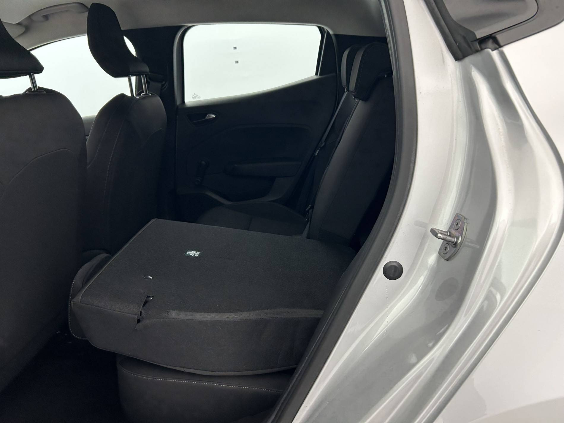 Vente en ligne Renault Clio 5 Clio TCe 90 au prix de 14 620 €