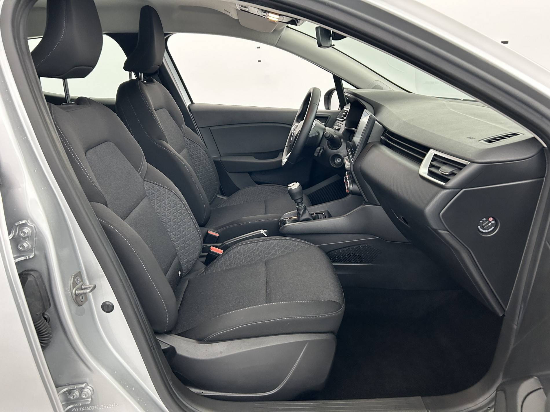 Vente en ligne Renault Clio 5 Clio TCe 90 au prix de 14 620 €