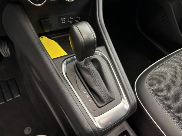 Vente en ligne Renault Captur  TCe 130 EDC FAP au prix de 18 490 €