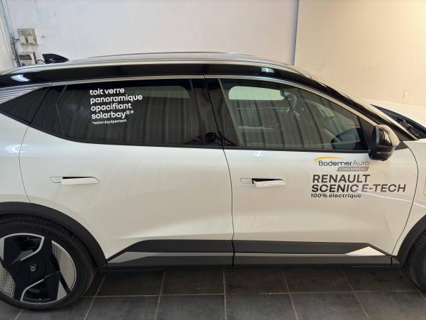 Vente en ligne Renault Scenic E-Tech Scenic E-Tech electrique 220 ch grande autonomie au prix de 48 990 €