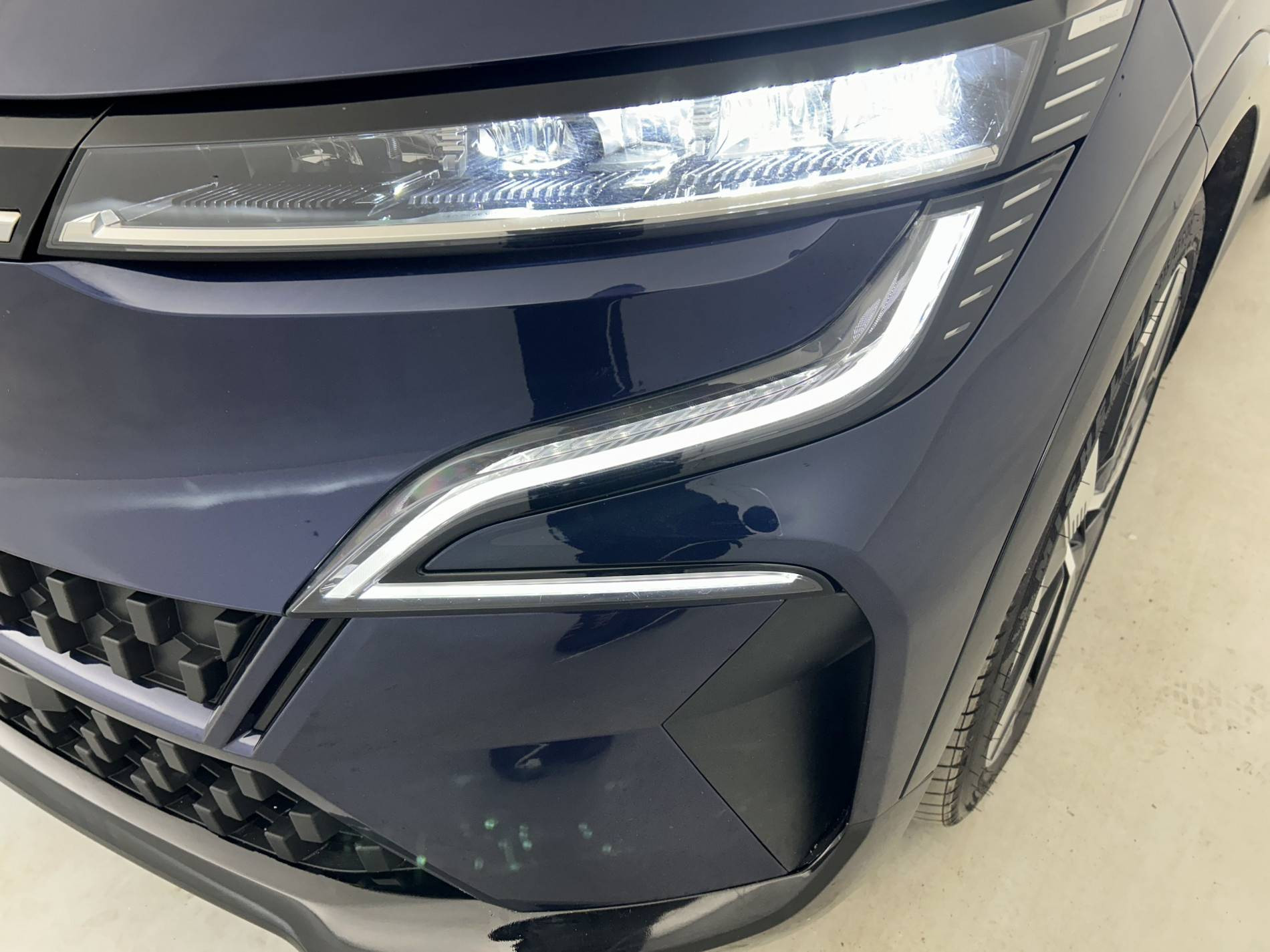 Vente en ligne Renault Megane E-Tech  EV60 220 ch super charge au prix de 25 990 €