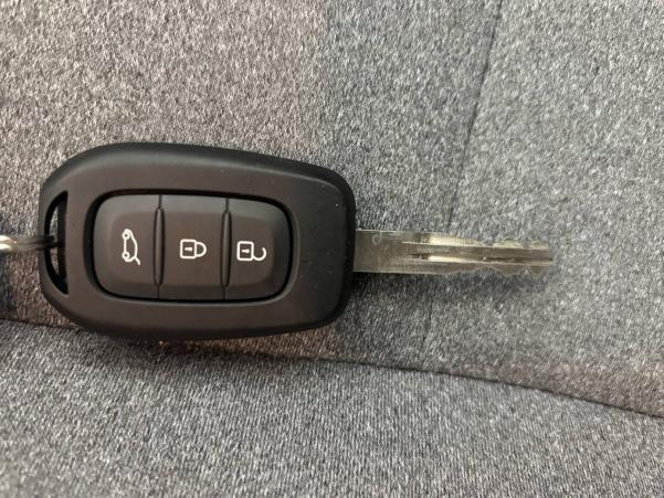 Vente en ligne Renault Clio 5 Clio TCe 90 au prix de 14 750 €