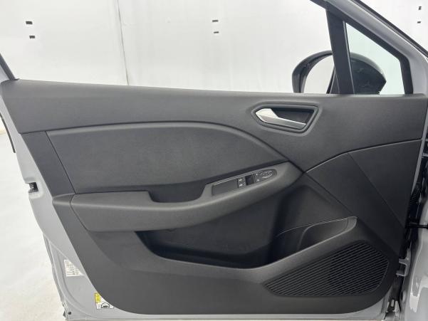 Vente en ligne Renault Clio 5 Clio TCe 90 au prix de 14 750 €