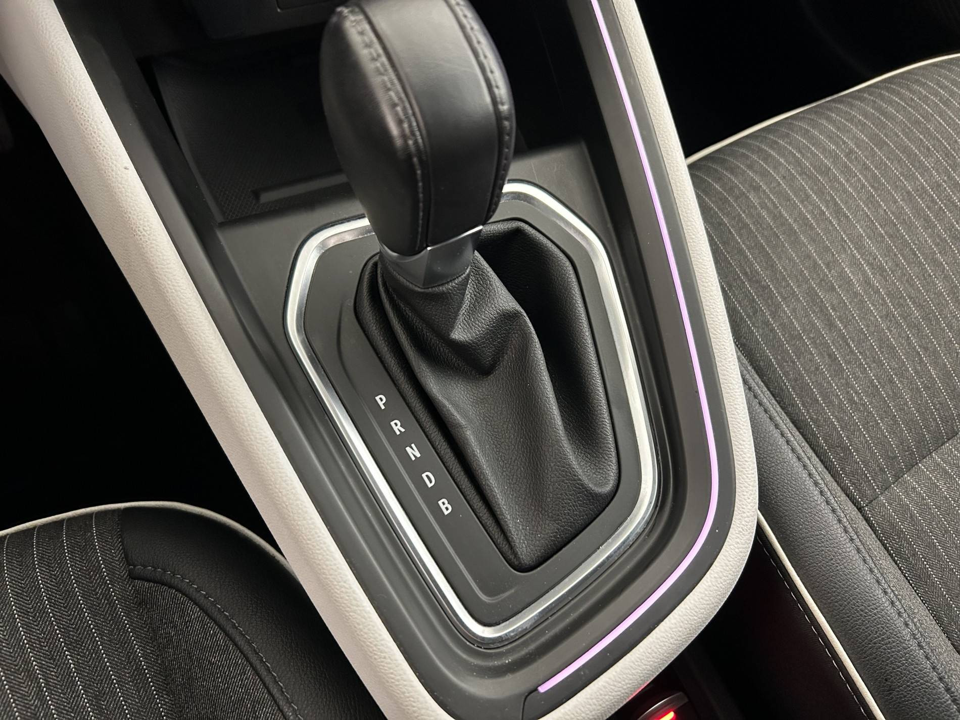 Vente en ligne Renault Clio 5 Clio E-Tech full hybrid 145 au prix de 16 740 €