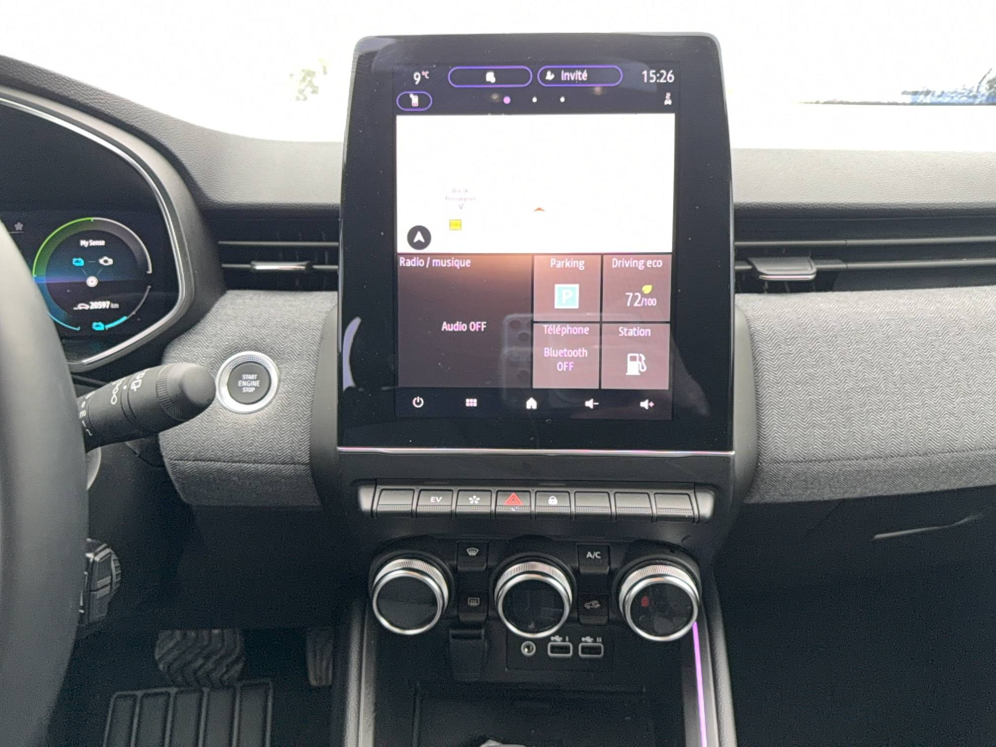 Vente en ligne Renault Clio 5 Clio E-Tech full hybrid 145 au prix de 19 680 €