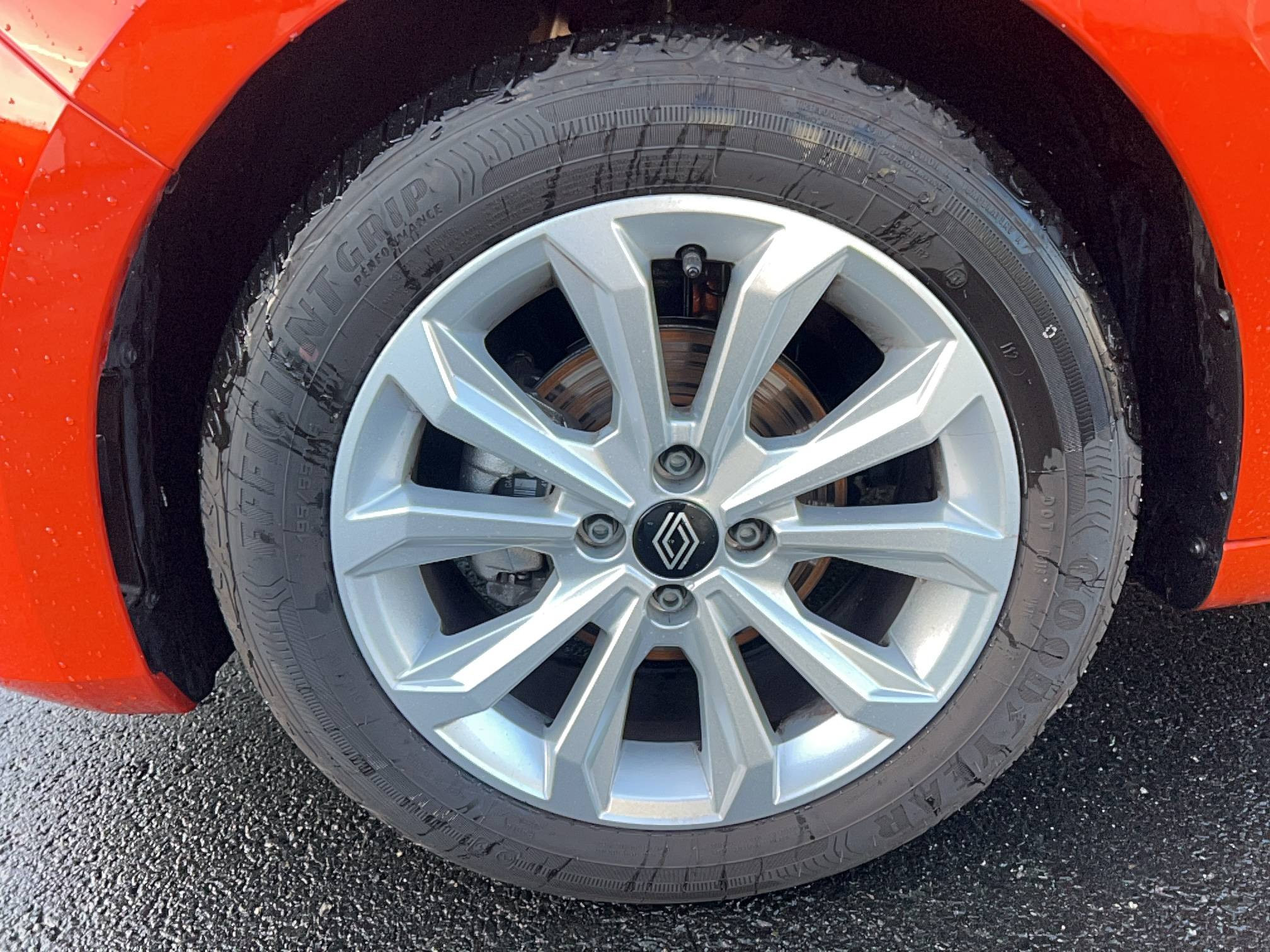 Vente en ligne Renault Clio 5 Clio SCe 65 ch au prix de 14 990 €