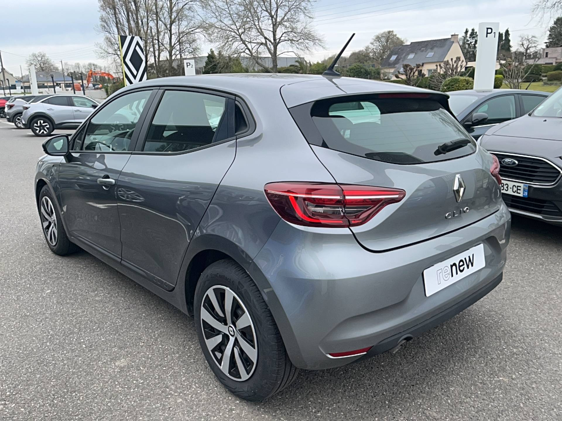 Vente en ligne Renault Clio 5 Clio TCe 90 au prix de 13 990 €