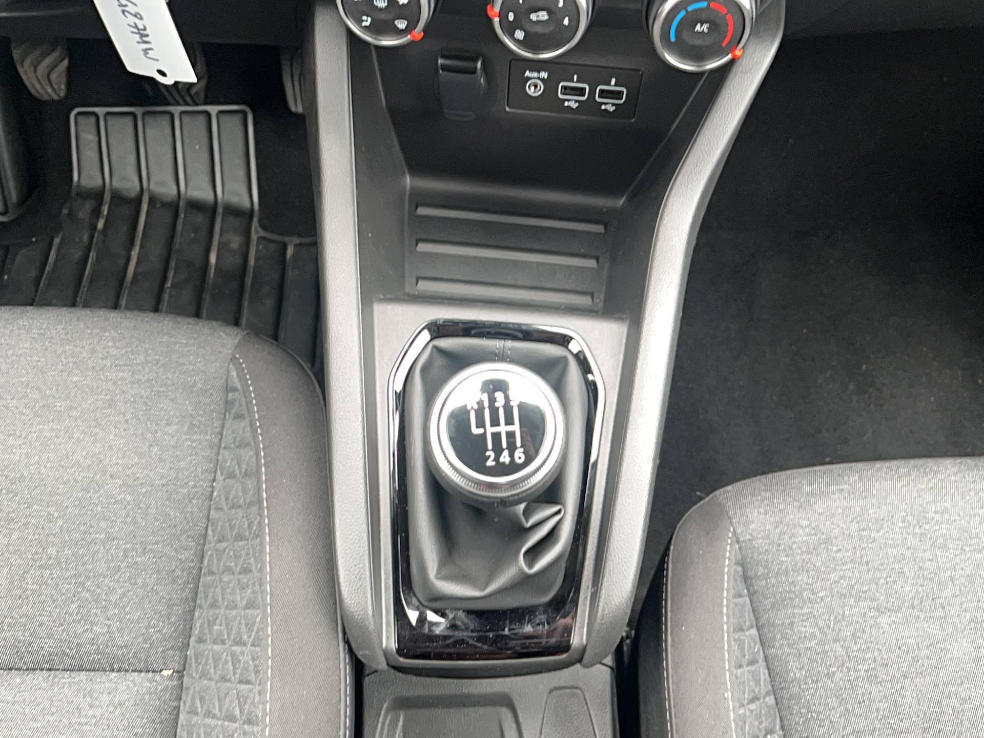 Vente en ligne Renault Clio 5 Clio TCe 90 au prix de 13 990 €