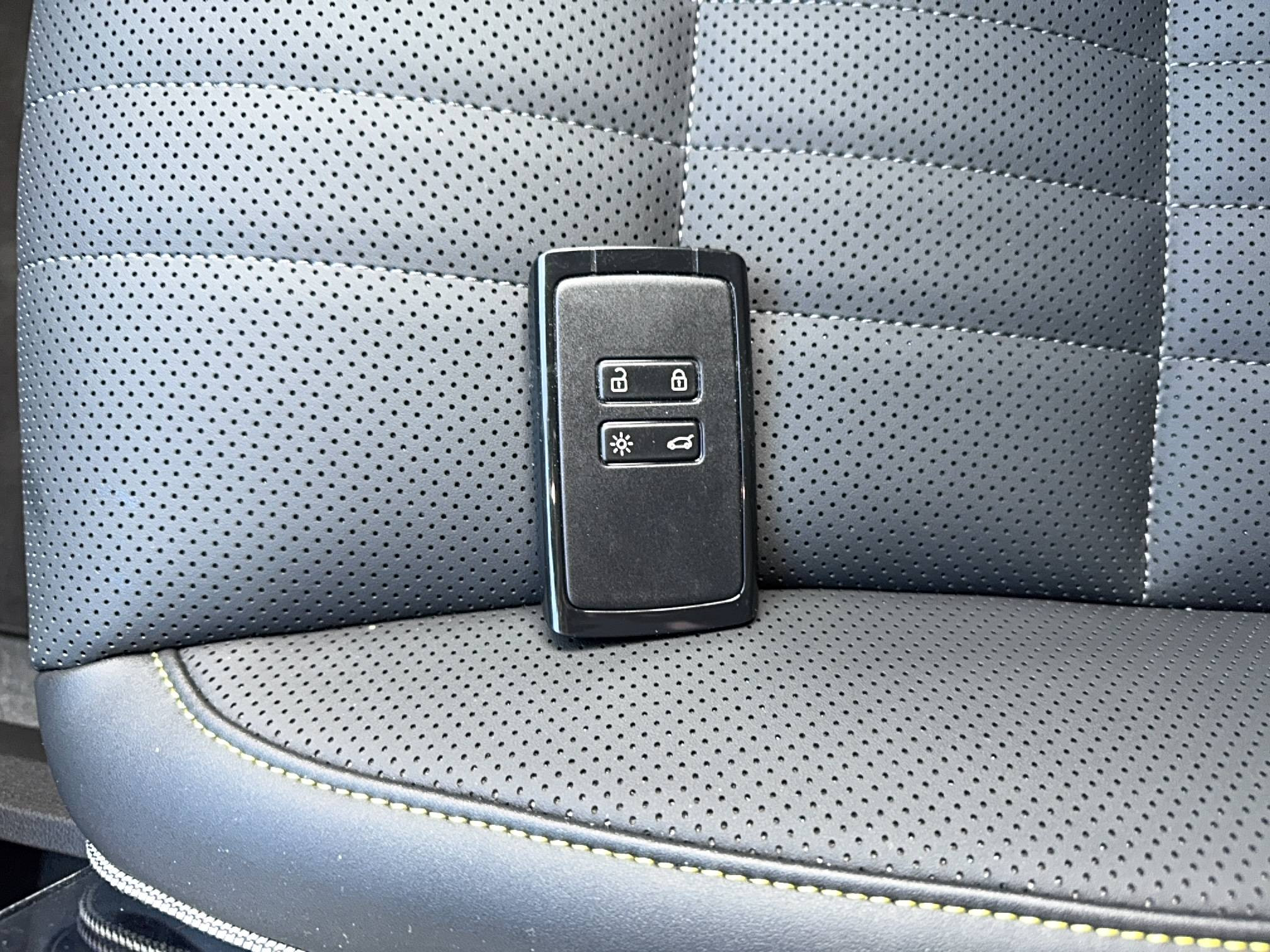 Vente en ligne Renault Megane E-Tech  220 ch autonomie confort GSR2 au prix de 41 790 €