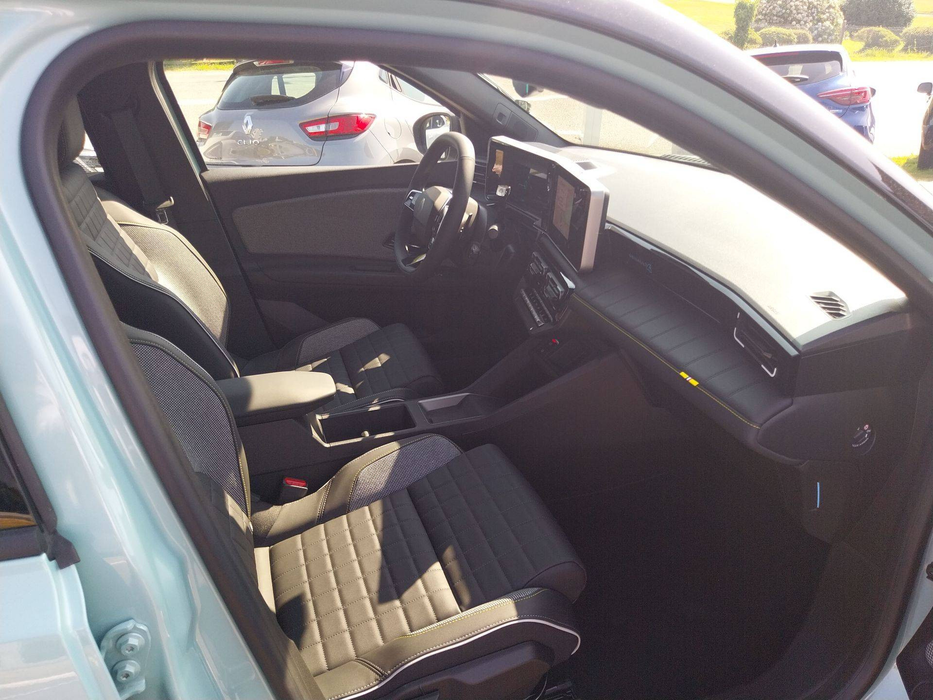 Vente en ligne Renault R4 E-Tech  150 ch autonomie confort au prix de 38 140 €