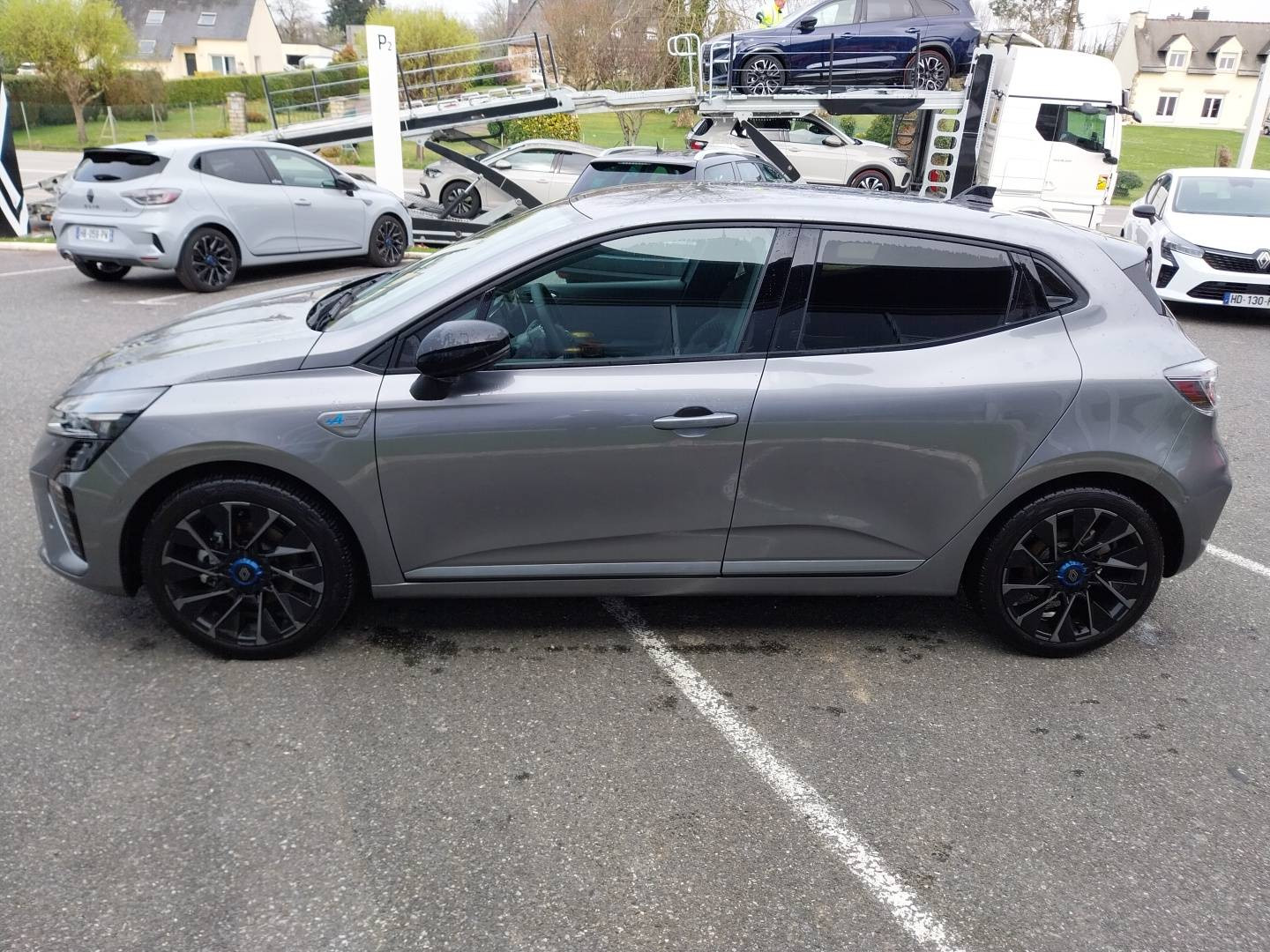 Vente en ligne Renault Clio 5 Clio E-Tech full hybrid 145 ch GSR2 au prix de 30 100 €