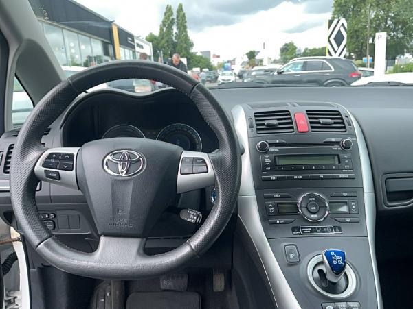 Vente en ligne Toyota Auris  HSD 136h au prix de 10 990 €