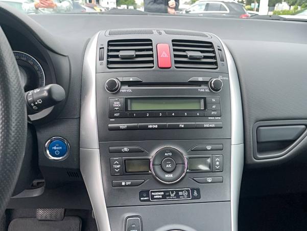 Vente en ligne Toyota Auris  HSD 136h au prix de 10 990 €
