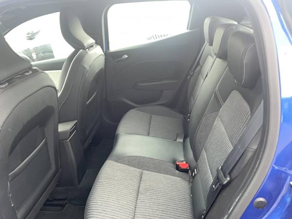 Vente en ligne Renault Clio 5 Clio E-Tech 140 - 21N au prix de 19 300 €