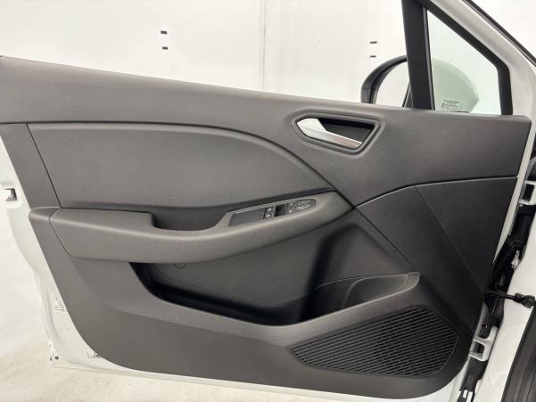Vente en ligne Renault Clio 5 Clio Blue dCi 100 - 21N au prix de 13 990 €