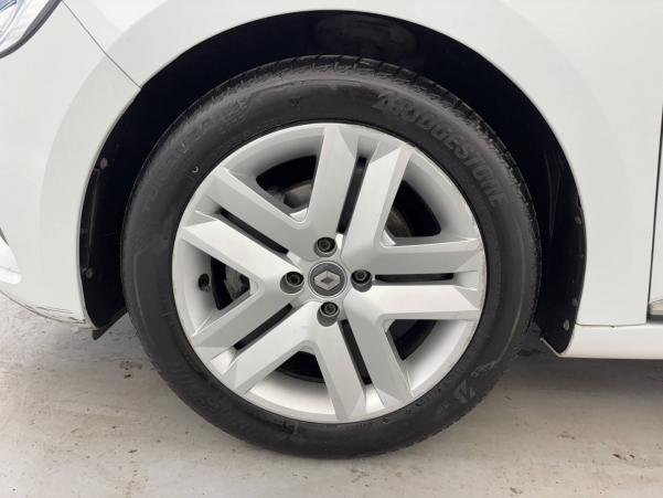 Vente en ligne Renault Clio 5 Clio Blue dCi 100 - 21N au prix de 13 990 €