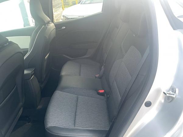 Vente en ligne Renault Clio 5 Clio TCe 90 au prix de 16 990 €