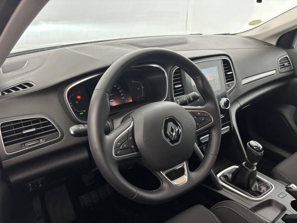 Vente en ligne Renault Megane 4 Mégane IV Berline Blue dCi 115 au prix de 15 990 €