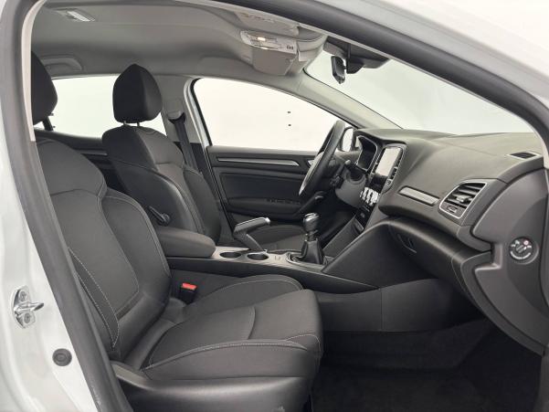 Vente en ligne Renault Megane 4 Mégane IV Berline Blue dCi 115 au prix de 15 990 €