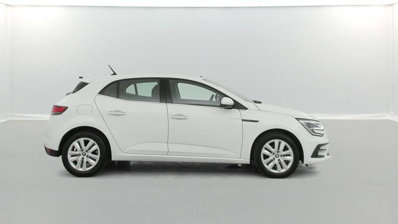 Vente en ligne Renault Megane 4 Mégane IV Berline Blue dCi 115 au prix de 15 990 €