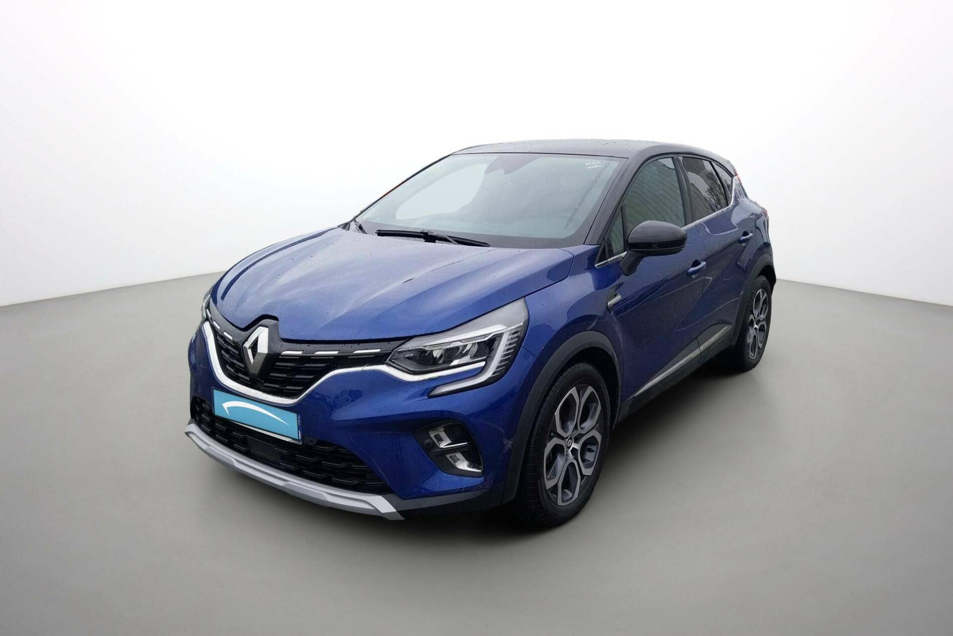 Renault Captur  E-Tech full hybrid 145 occasion de 2023 en vente à Concarneau