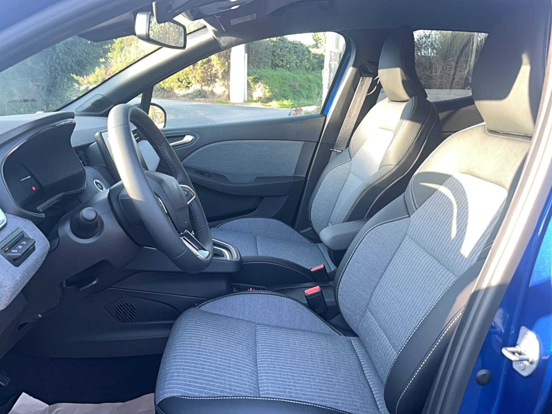 Vente en ligne Renault Clio 5 Clio E-Tech full hybrid 145 ch GSR2 au prix de 27 450 €