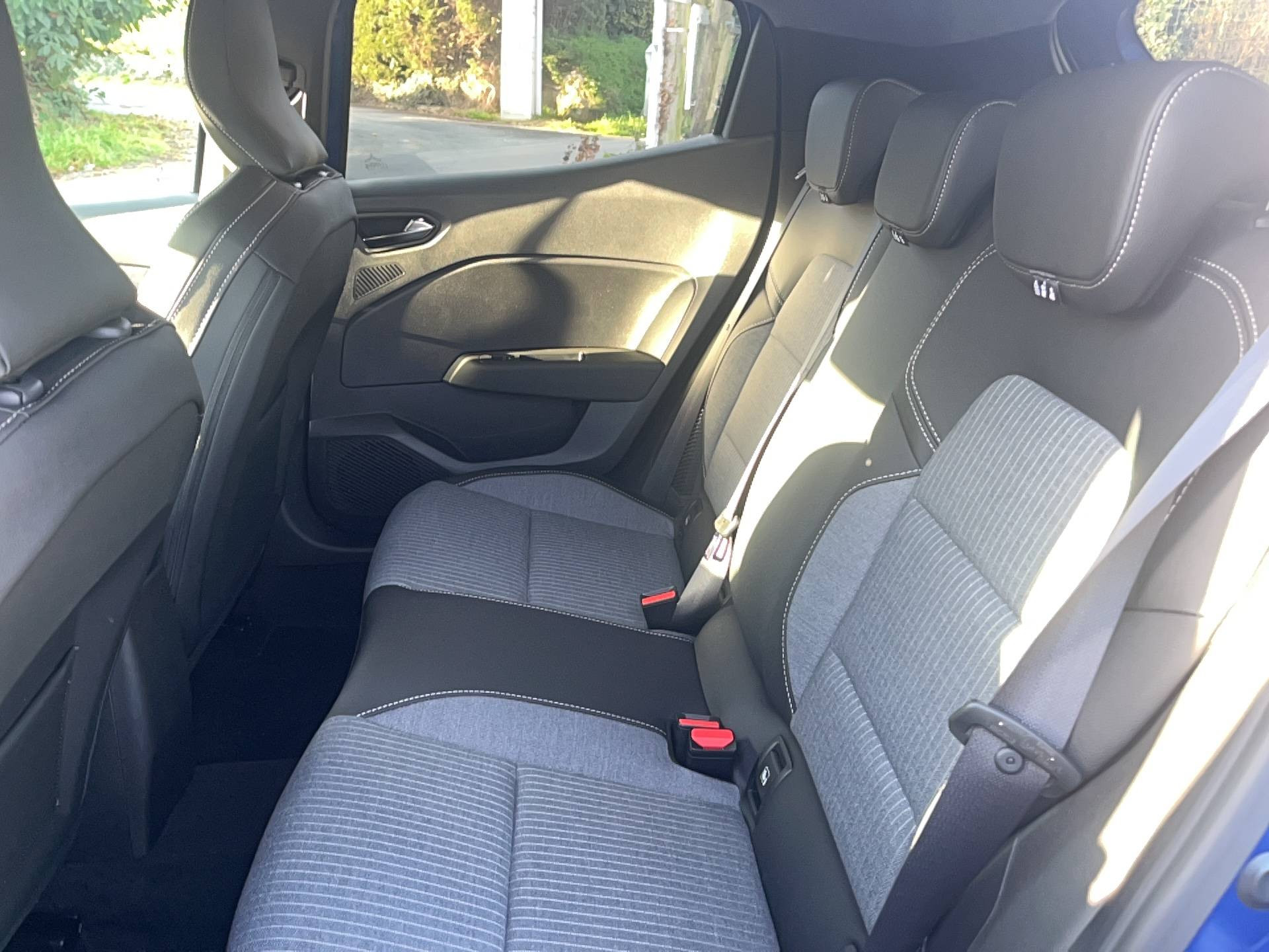 Vente en ligne Renault Clio 5 Clio E-Tech full hybrid 145 ch GSR2 au prix de 27 450 €