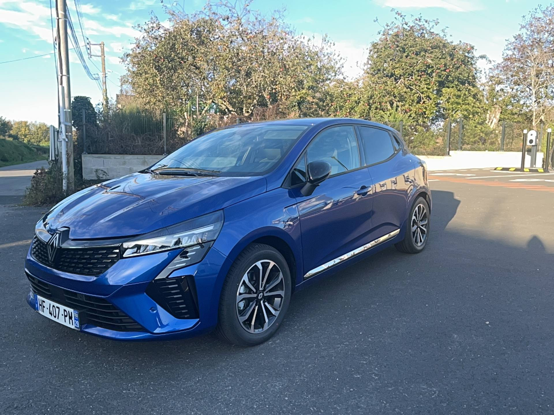 Renault Clio 5 Clio E-Tech full hybrid 145 ch GSR2 occasion de 2025 en vente à Concarneau