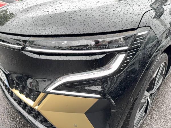Vente en ligne Renault Megane E-Tech  EV60 220 ch super charge au prix de 25 900 €