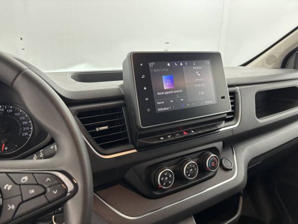 Vente en ligne Renault Trafic 3 Fourgon TRAFIC FGN L1H1 2800 KG BLUE DCI 130 au prix de 20 900 €