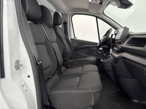 Vente en ligne Renault Trafic 3 Fourgon TRAFIC FGN L1H1 2800 KG BLUE DCI 130 au prix de 20 900 €