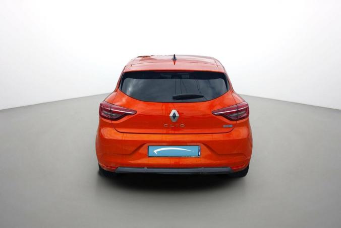 Vente en ligne Renault Clio 5 Clio E-Tech 140 - 21N au prix de 17 990 €