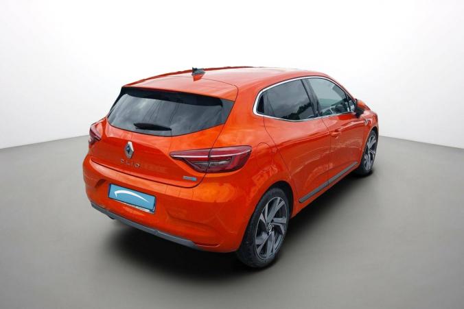 Vente en ligne Renault Clio 5 Clio E-Tech 140 - 21N au prix de 17 990 €