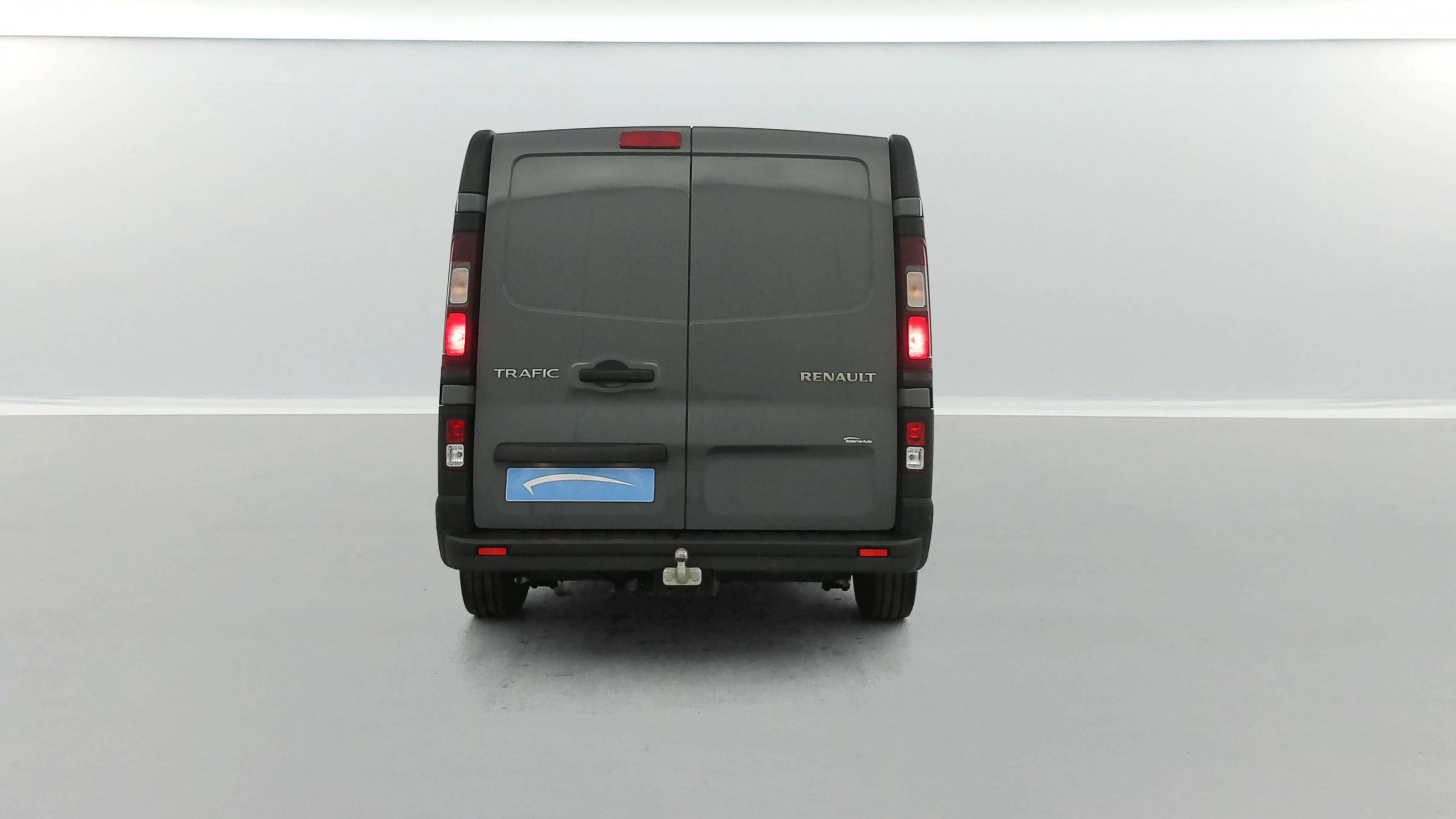 Vente en ligne Renault Trafic 3 Fourgon TRAFIC FGN L1H1 2800 KG BLUE DCI 150 EDC au prix de 27 990 €